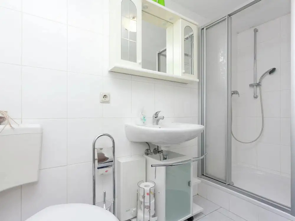 Lovely First Floor Apartment on the Edge of Bode