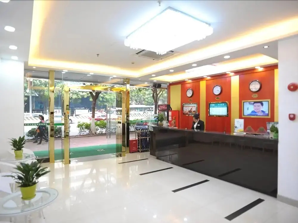 Xana Hotelle Hotel (Guangzhou Beijing Road Pedestrian Street Nongjiangsuo Subway Station)