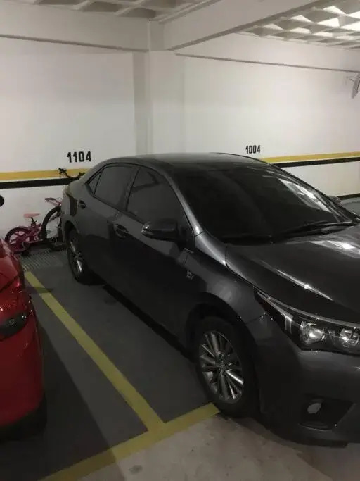 TOP DA PRAIA - 2qts, ar cond, WIFI, cozinha, garagem , completo