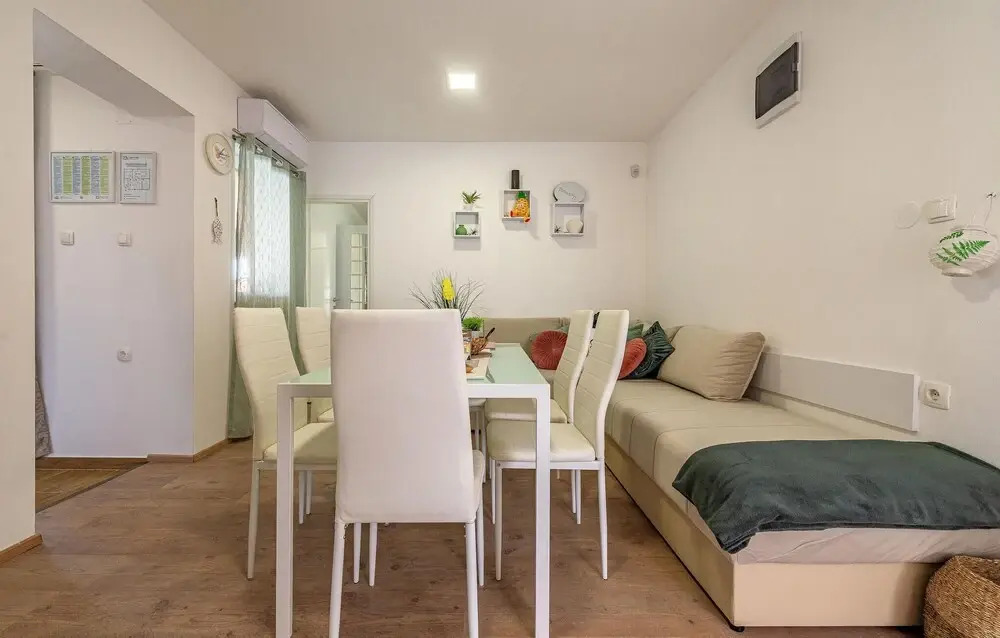 Amazing Apartment in Vir With Wifi and 2 Bedrooms