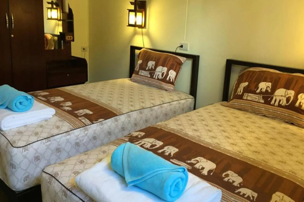 Siriwan Hostel