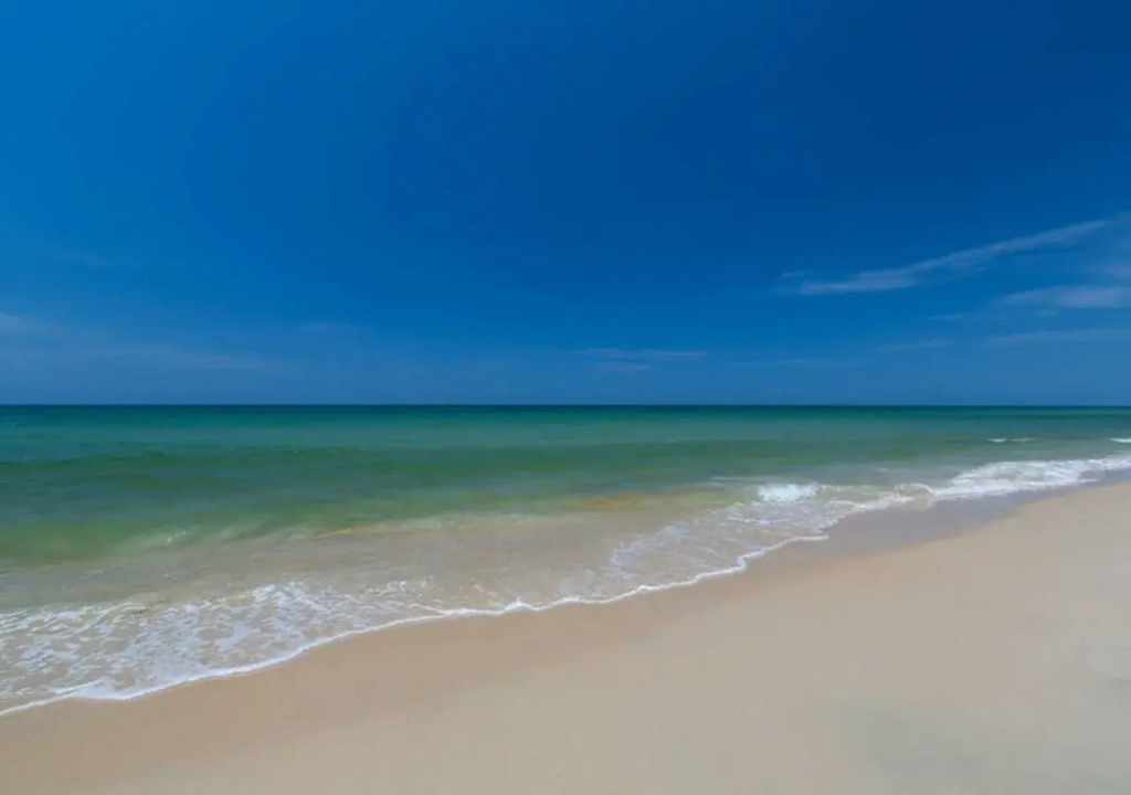 Villa Louise Hue Beach Boutique Hotel