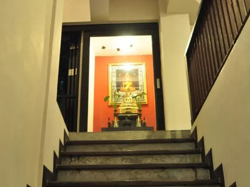 HI. Mid Bangkok
