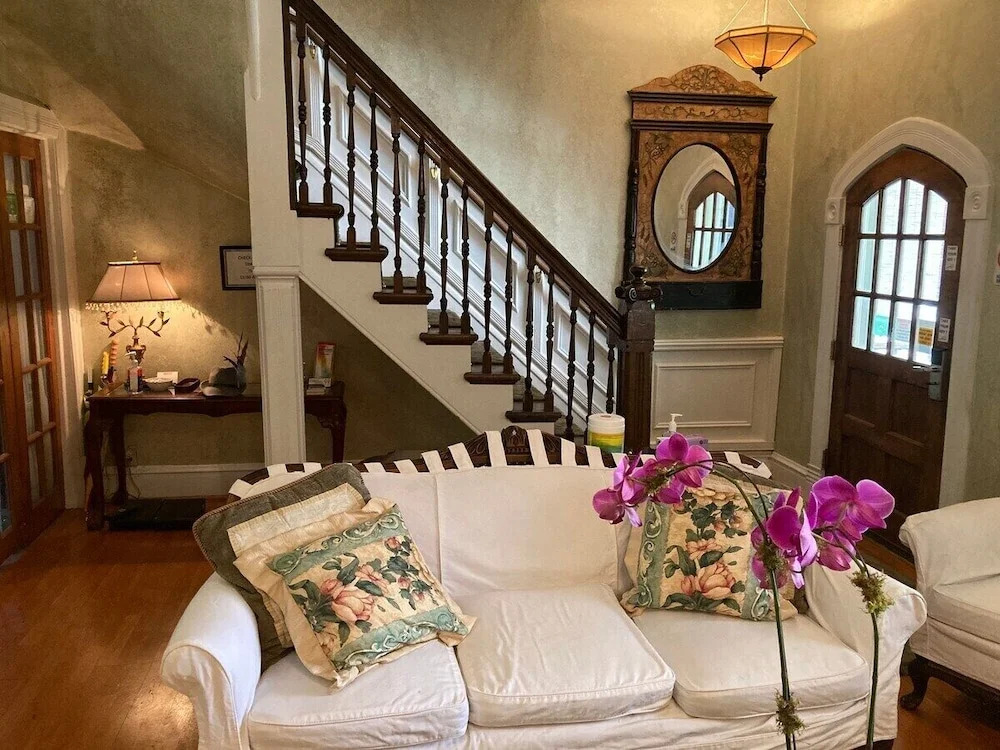 The Villa Toscana