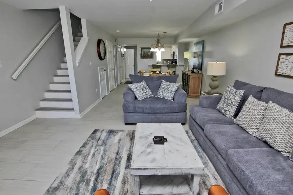 Summerhouse West by Youngs Suncoast