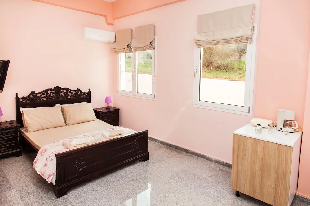 Bright and Relax Studio C in Porto Rafti