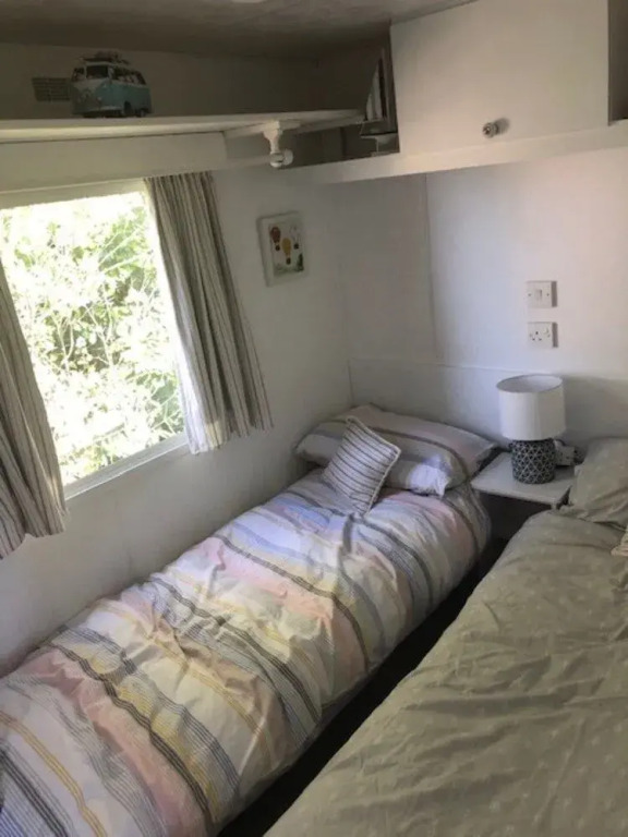 Cosy Rural Lodge at Goldhill Glamping - Sleeps 4