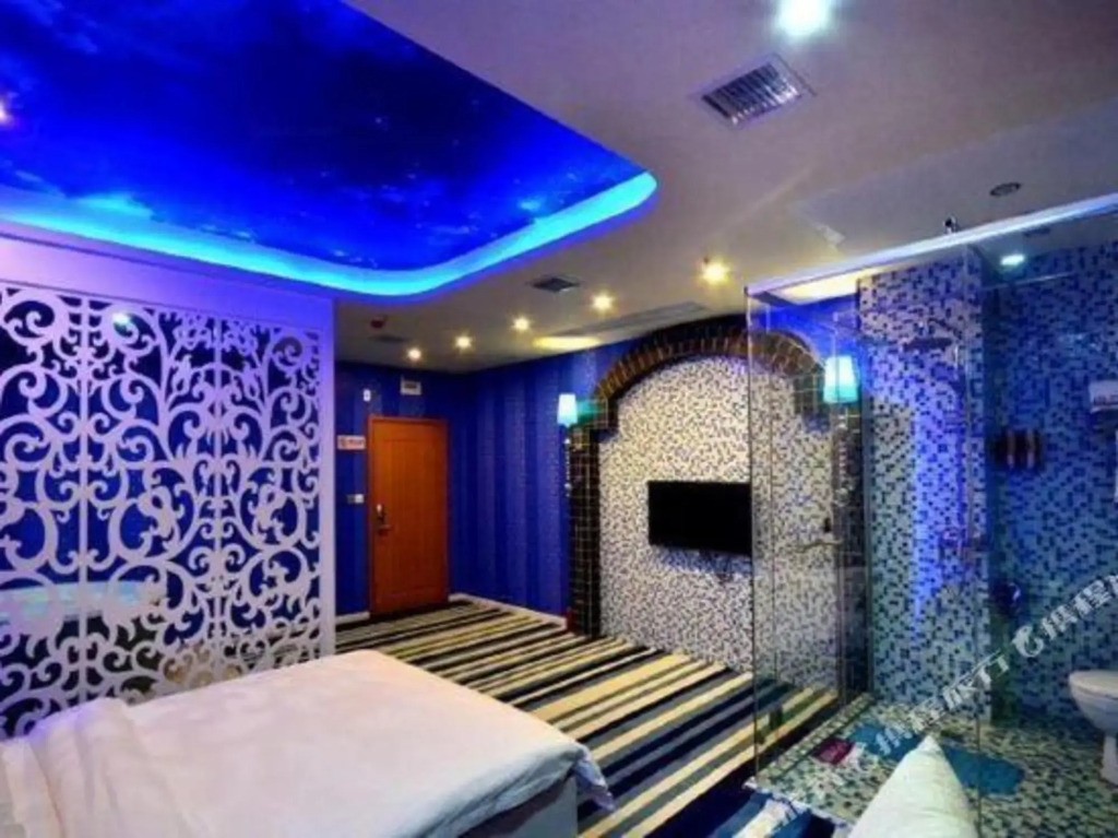 Lanli Fashion Hotel (Xinzhou District Government)