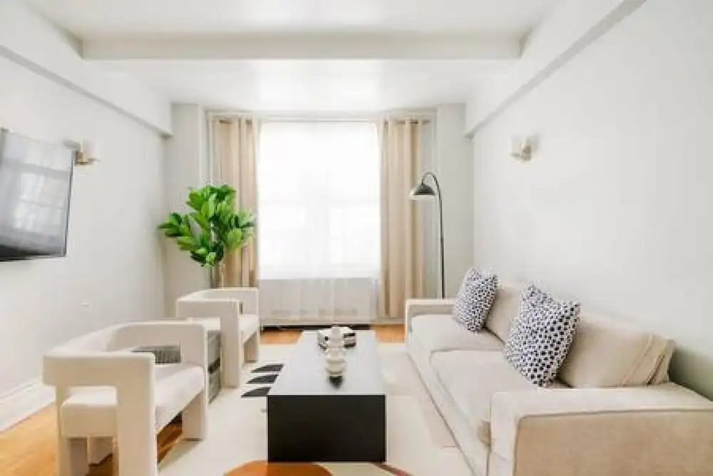 73-208 New 2BR 2bath UWS Doorman Gym
