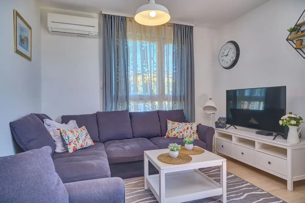 Luxury Seaside Apartment by Litto