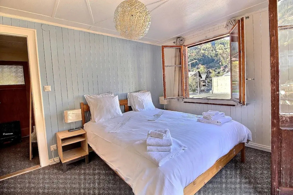 Marmottes - Spacious Apartment of 4.5 Rooms Located Near the Palladium