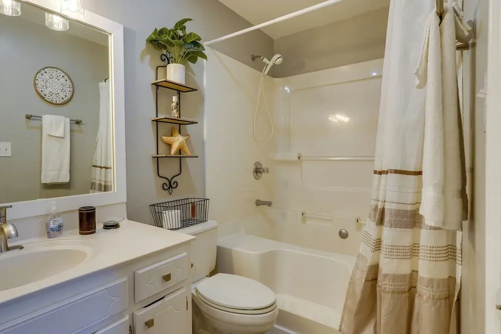 Walk to Beach: PCB Condo w/ Oceanfront Pool Access