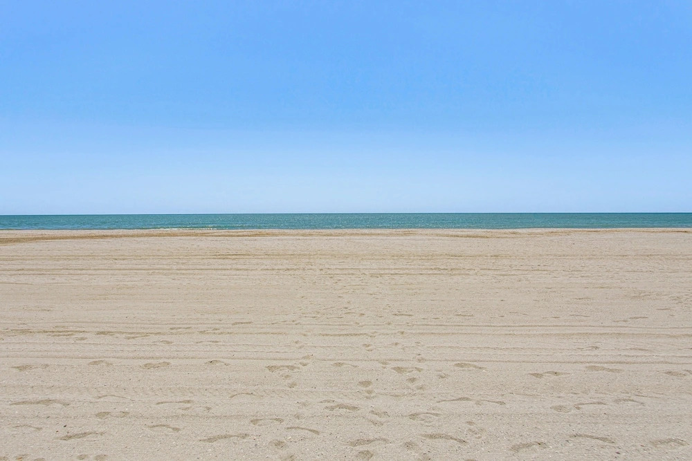 Walk to Beach! North Myrtle Beach Condo w/ Balcony