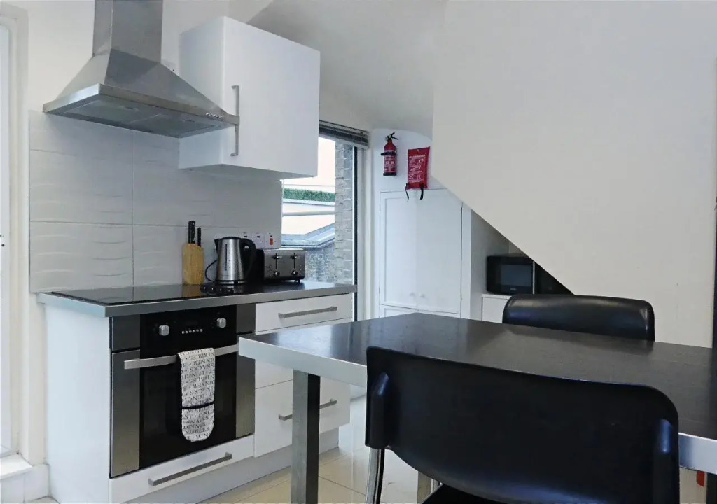 LCS London Bridge Apartments