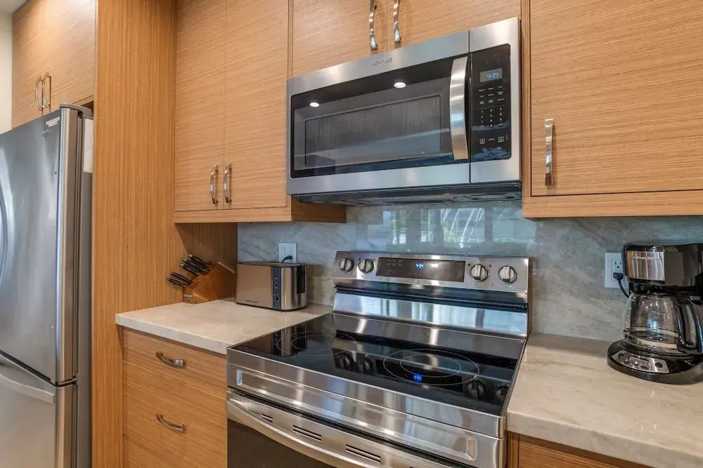 Kahana Outrigger #1a2 3 Bedroom Condo by RedAwning