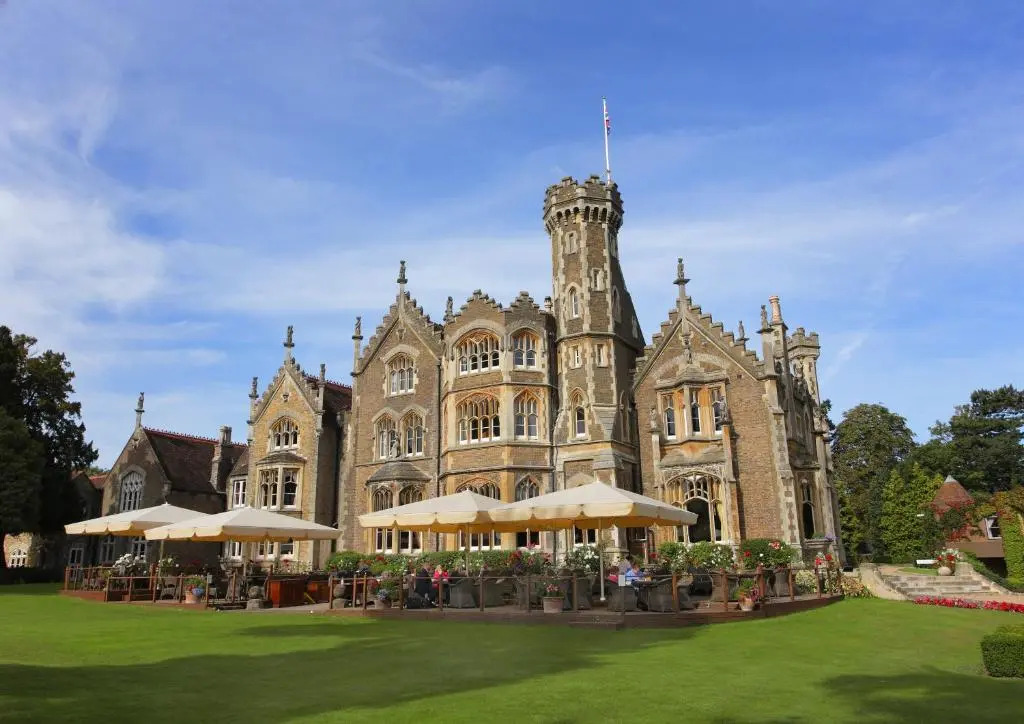 Oakley Court