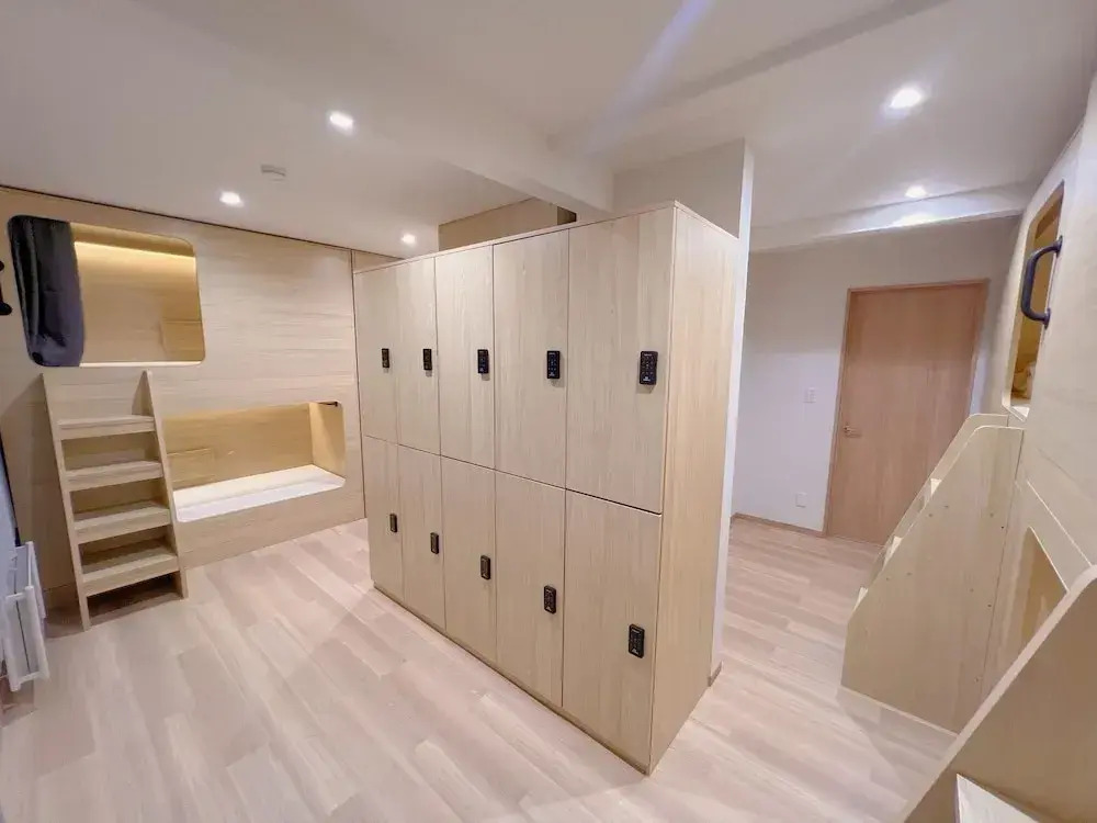 Snowball Hostel