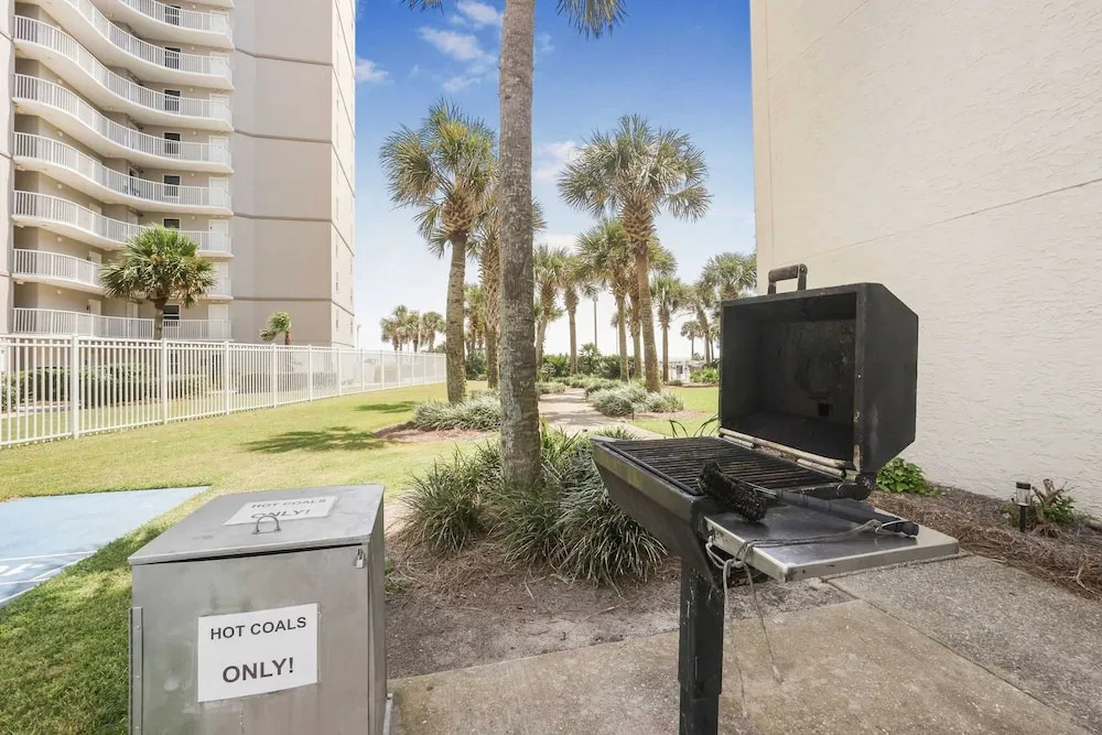Seaside Beach 3902- 2 BR Direct Beachfront Condo With Pool Sauna Amazing Ocean View Balcony