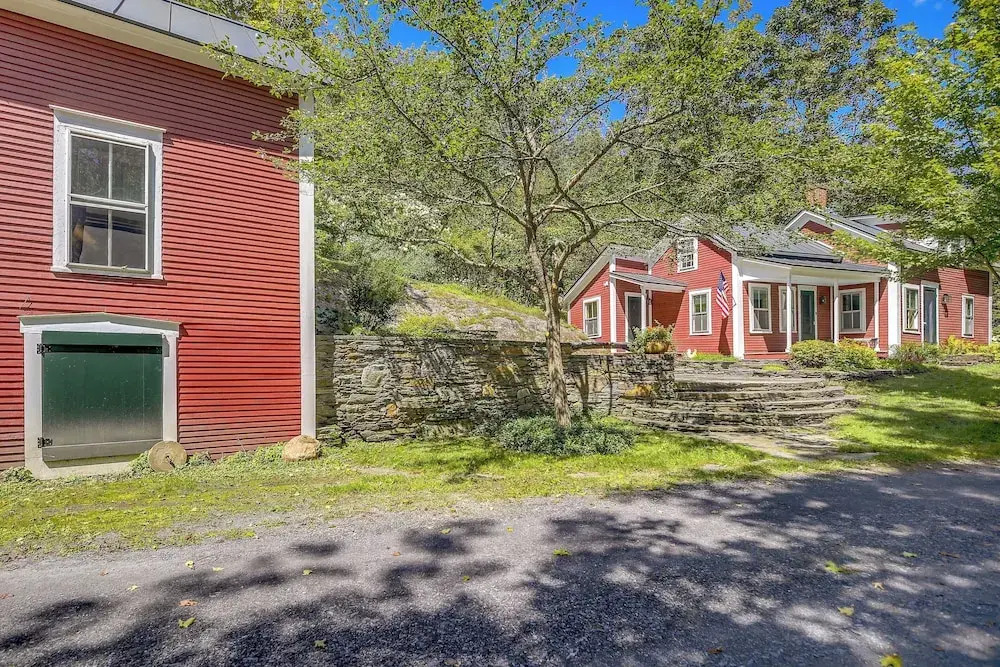 Warren Vacation Rental ~ 3 Mi to Sugarbush Resort!