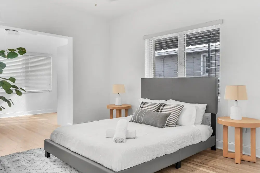 Stylish & Modern 4BD Home