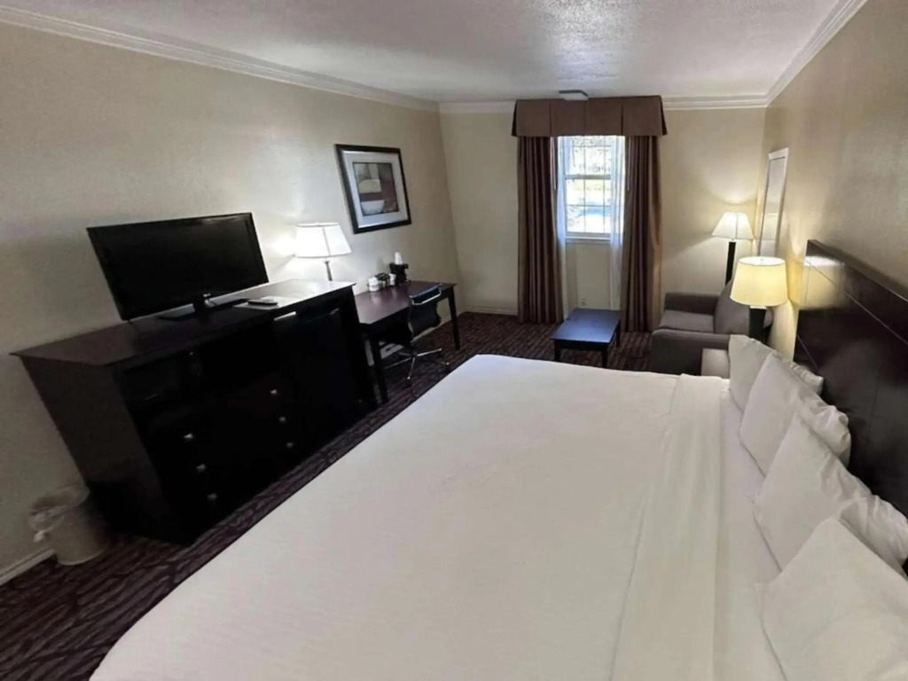 Motel 6 Dallas TX Downtown