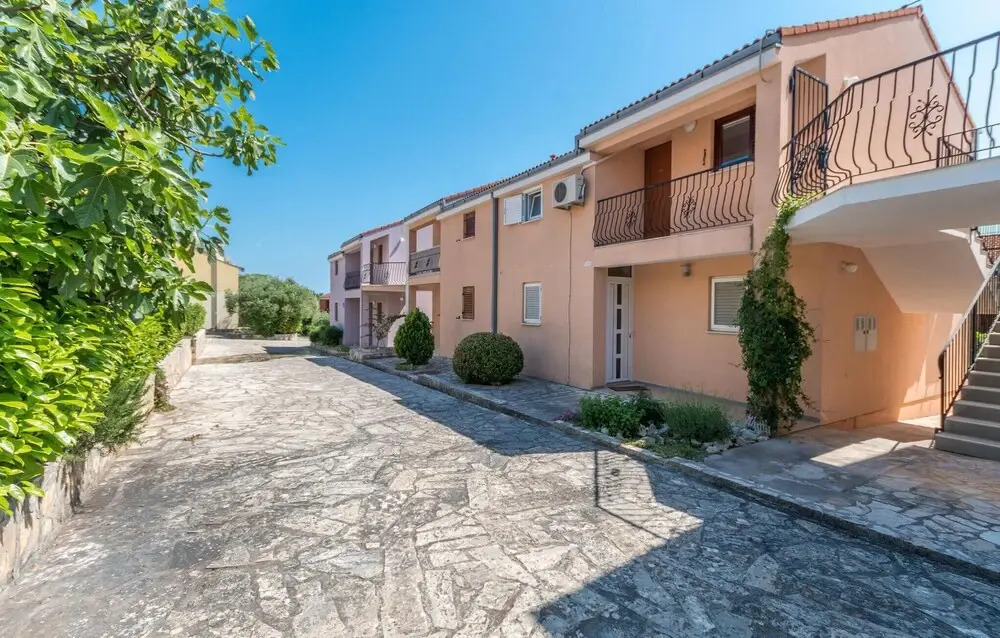 Amazing Apartment in Biograd na Moru With Wifi and 1 Bedrooms