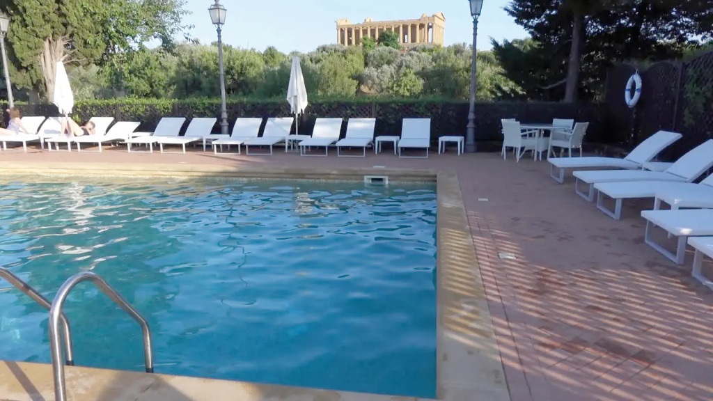 Villa Athena Resort