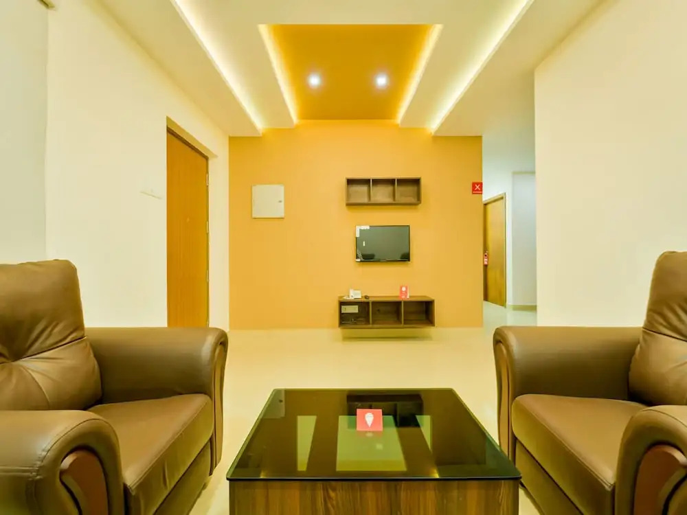 Kadavil Suites by OYO Rooms
