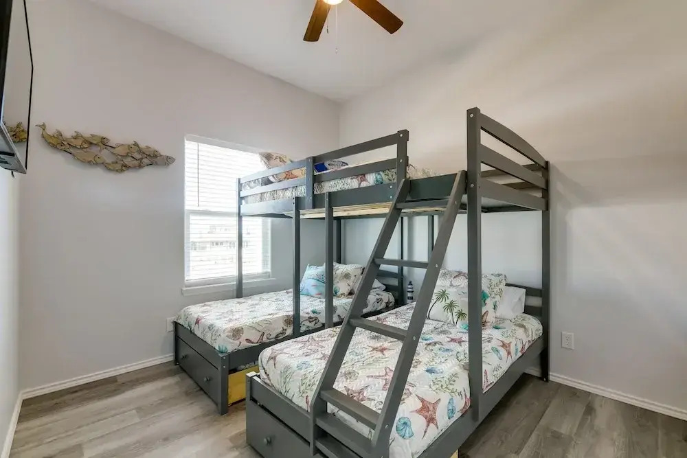 Community Pool Access & Bay View: Rockport Home!