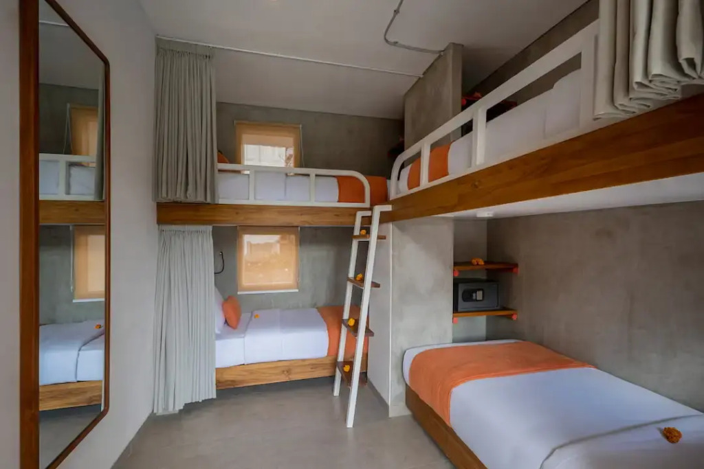 Roomates Beach Hostel Canggu by Ini Vie Hospitality