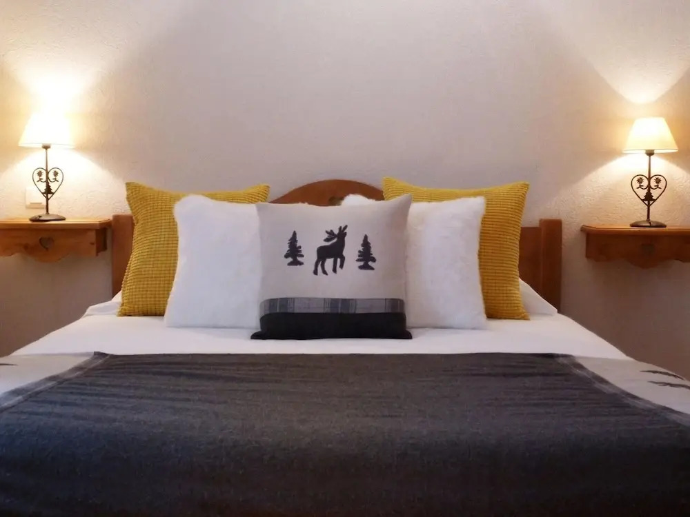 Fermes DU Planet N°4 : Chalet 12 Personnes / Chalet 12 People