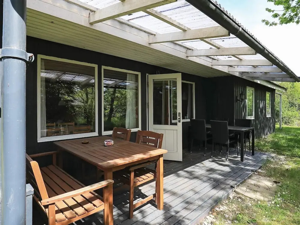 Cozy Holiday Home at Hals Jutland With Roofed Terrace