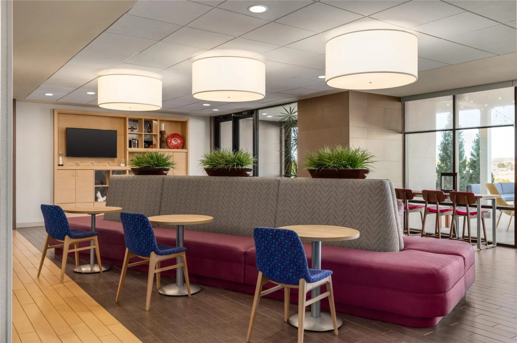 Home2 Suites by Hilton Farmington/Bloomfield