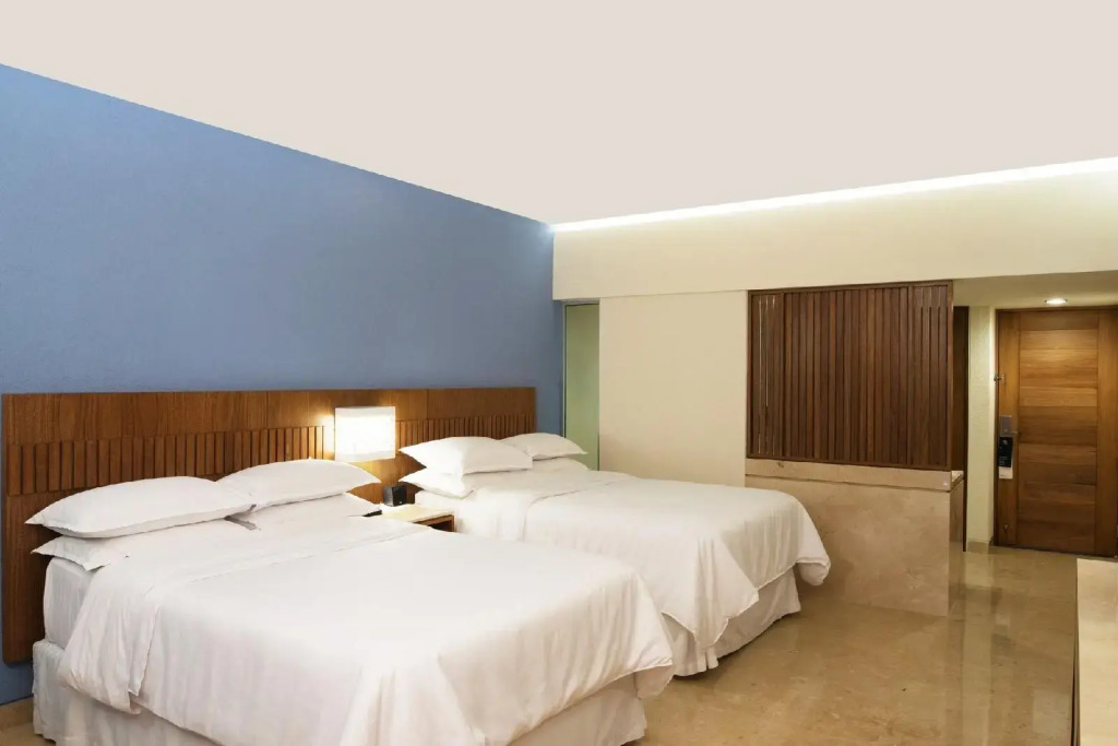 The Club at Sheraton Buganvilias