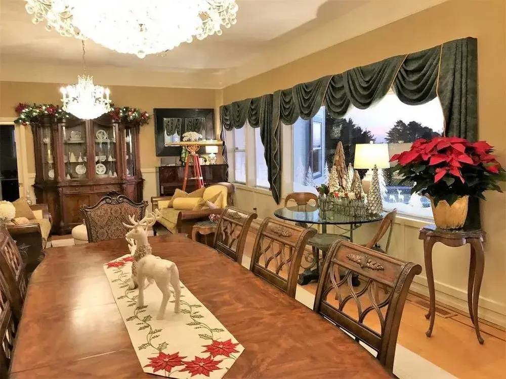 Bay Hill Mansion B and B