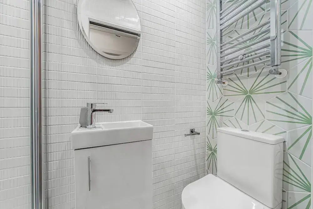 Spacious Room In Morden