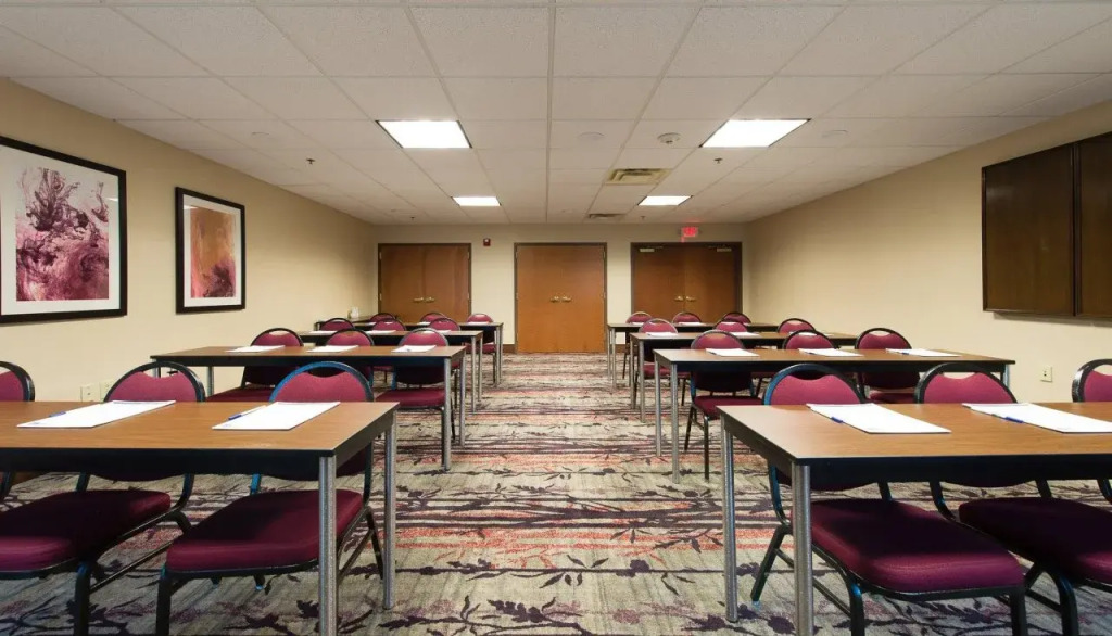 Holiday Inn Express Hotel & Suites Walterboro I-95