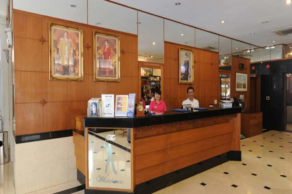 Whitehouse Condotel