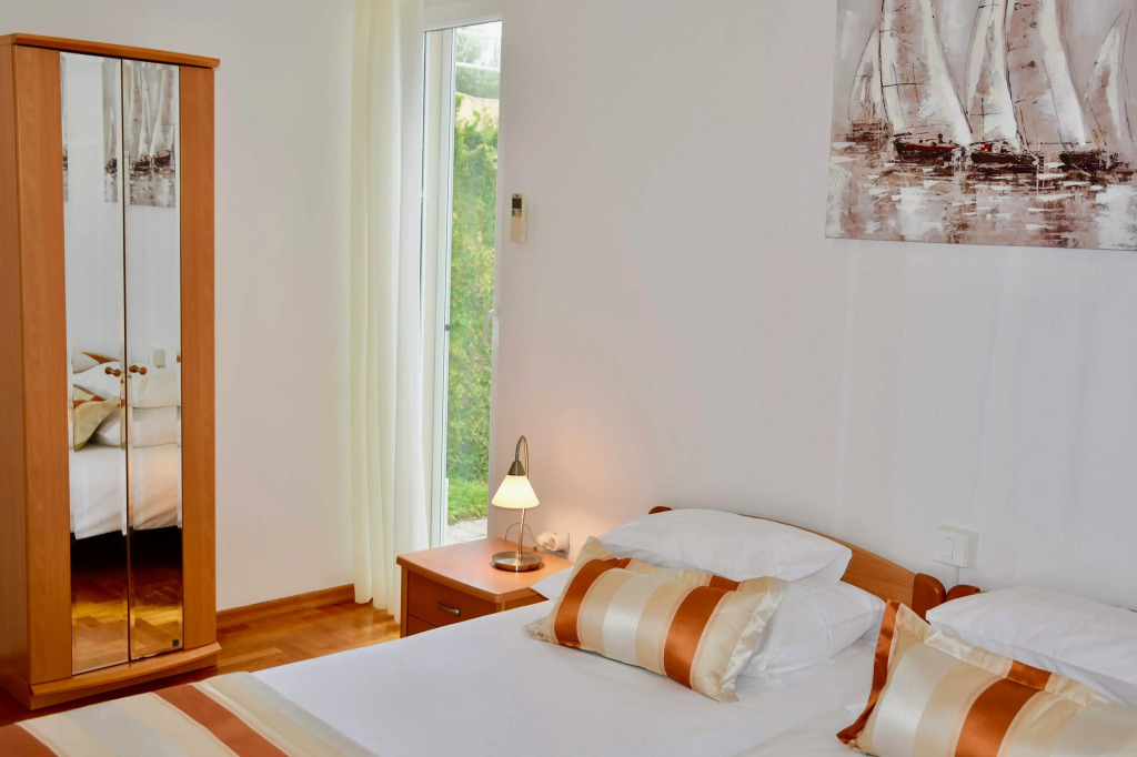 Pervanovo Apartments with Free Parking