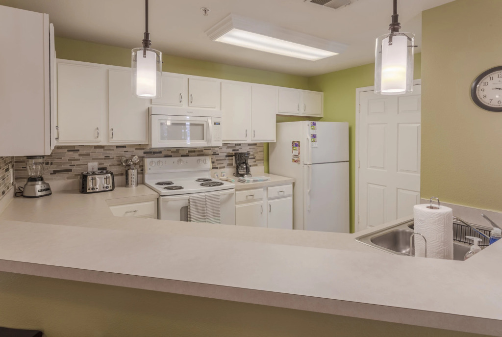 Exquisite Avalon Clearwater Condo,Minutes To Beach