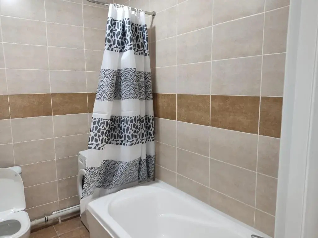 Assalom Apartment 4