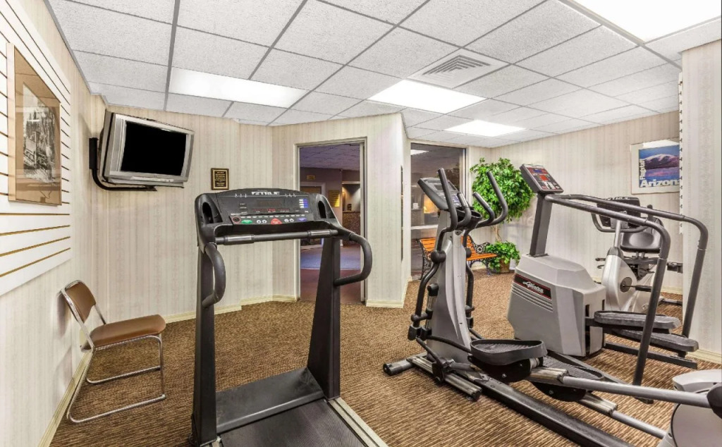 High Country Motor Lodge - Near NAU and Downtown