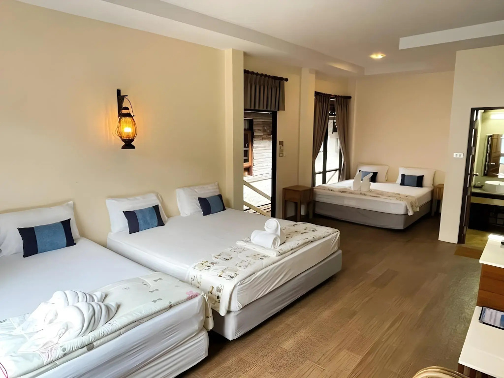Salakphet Resort