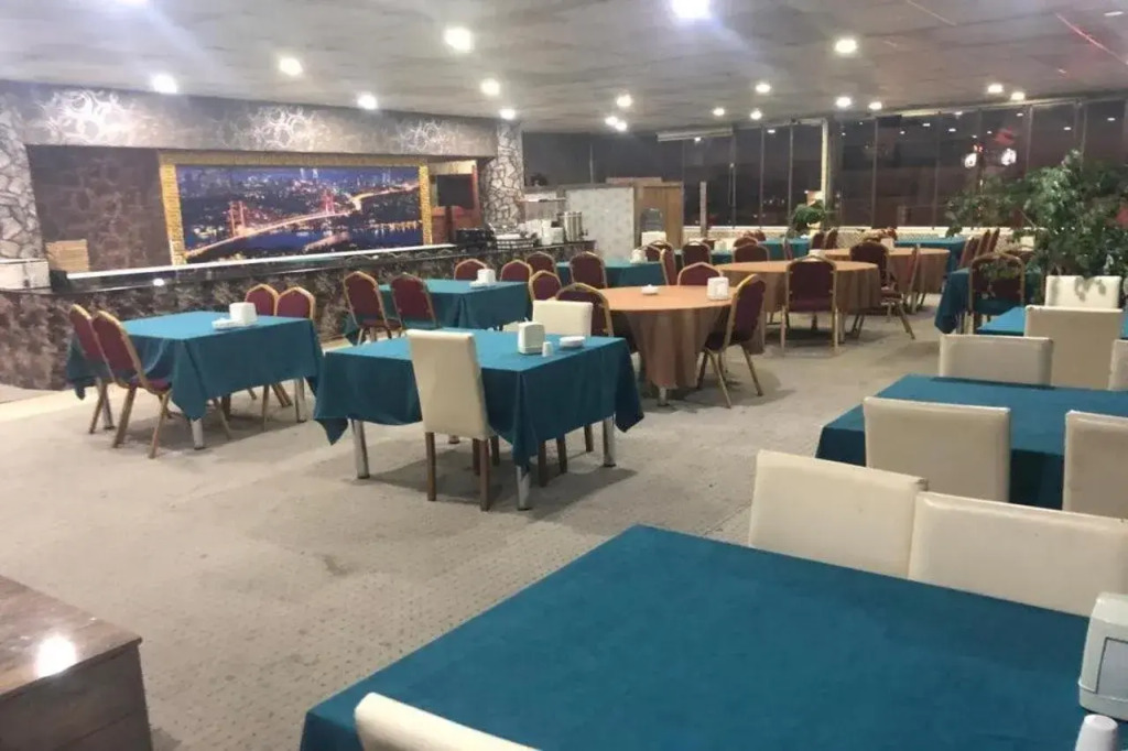 Dimet Park Hotel
