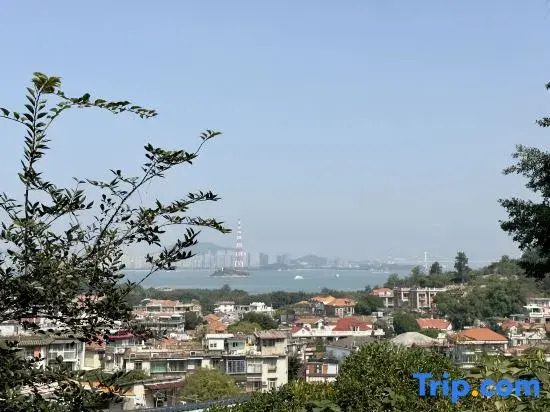 Xinyaqi Sea View Villa