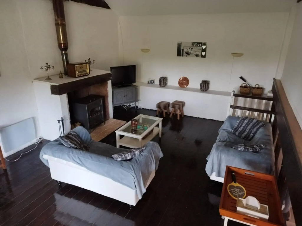 Nice holiday home in Saint-Pierre-de-Frugie with garden