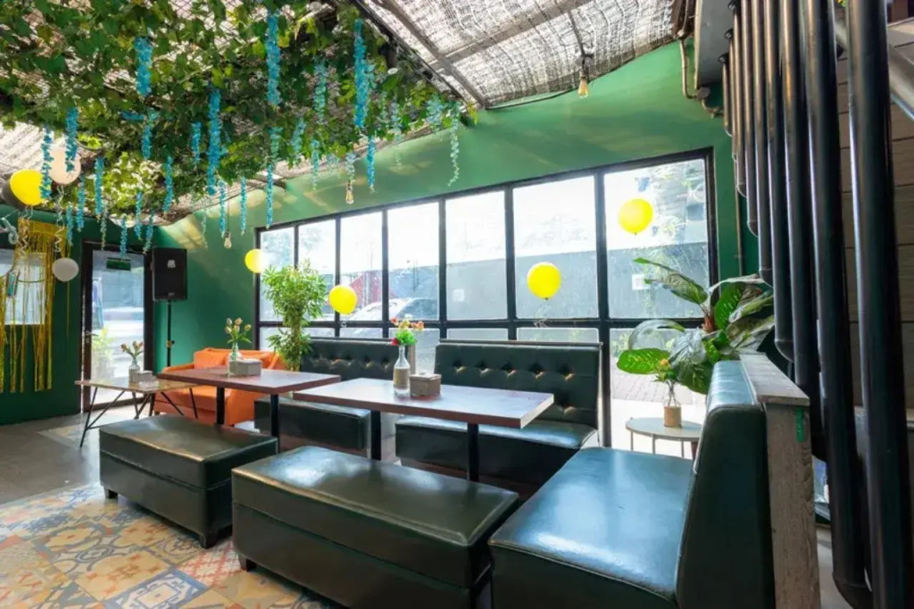 Sans Hotel Roxy Jakarta