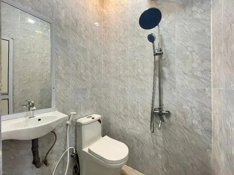 OYO 90527 Homestay 81 Baloi - A