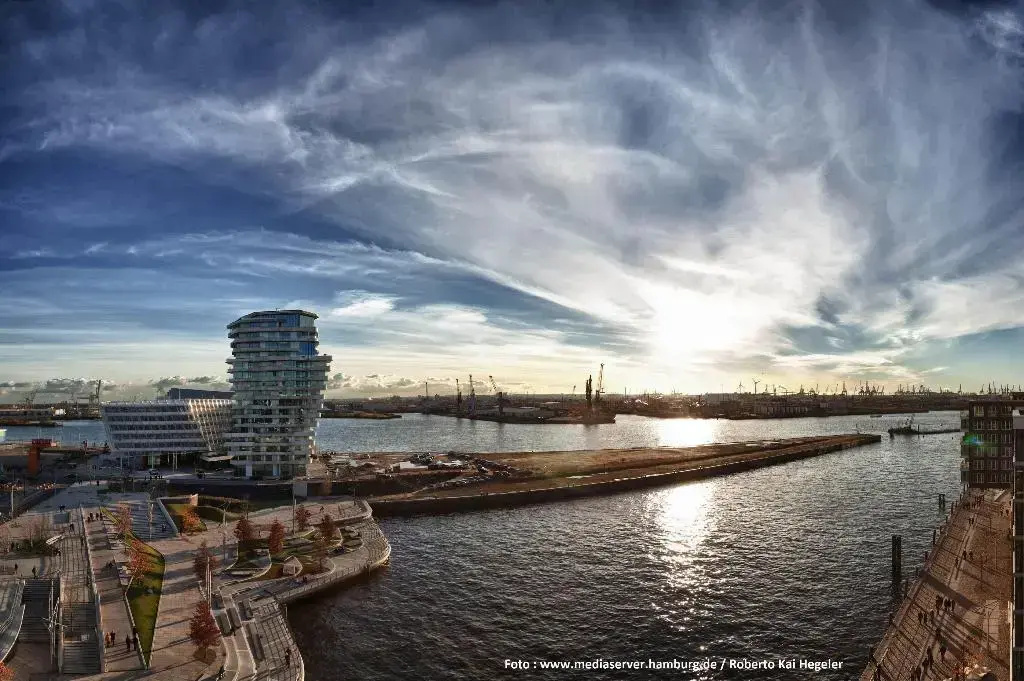 Premier Inn Hamburg City Alster