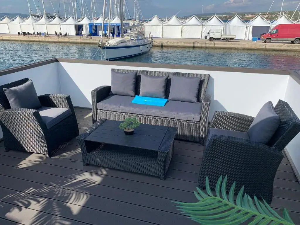 Floating House ARENA 1